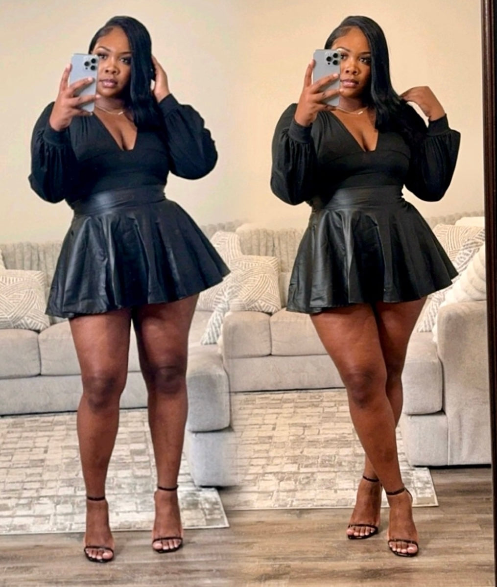 BLK FLARE LEATHER SKIRT