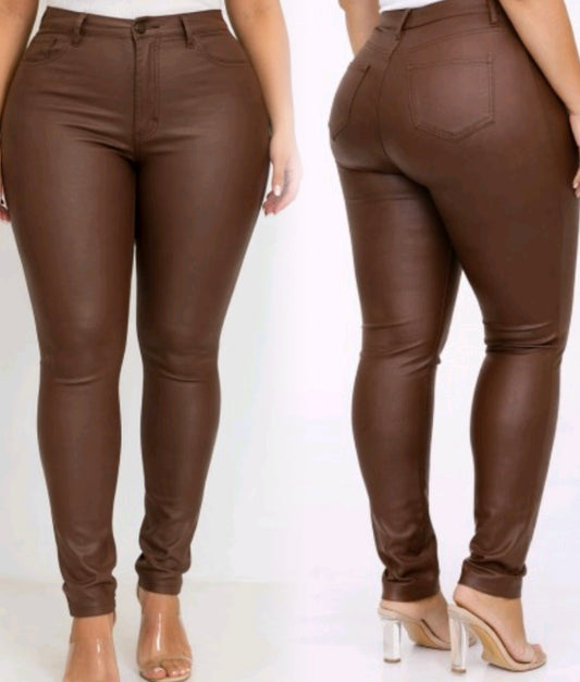 CHOCOLATE LEATHER SKINNY LEG PANT (JUNIORS&PLUS)
