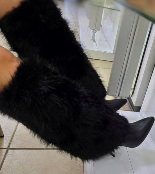 BLK FAUX FUR CUFF HEEL