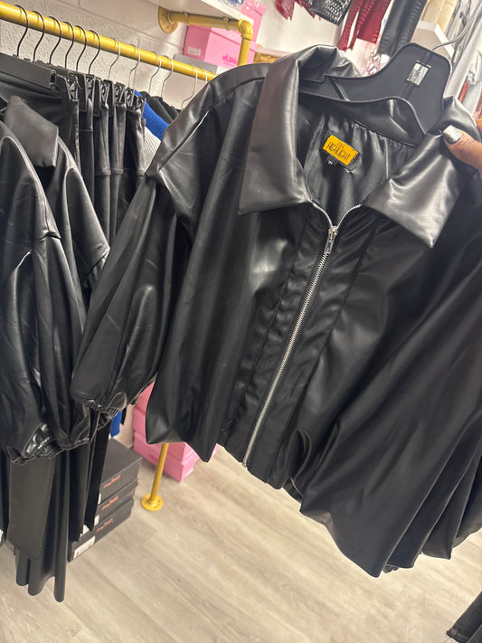 FAUX LEATHER BUBBLE HALF SLEEVE JACKET